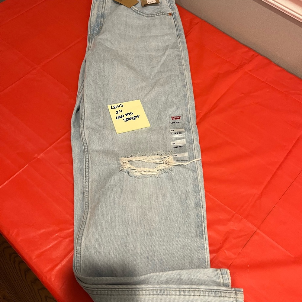 Levi’s 29